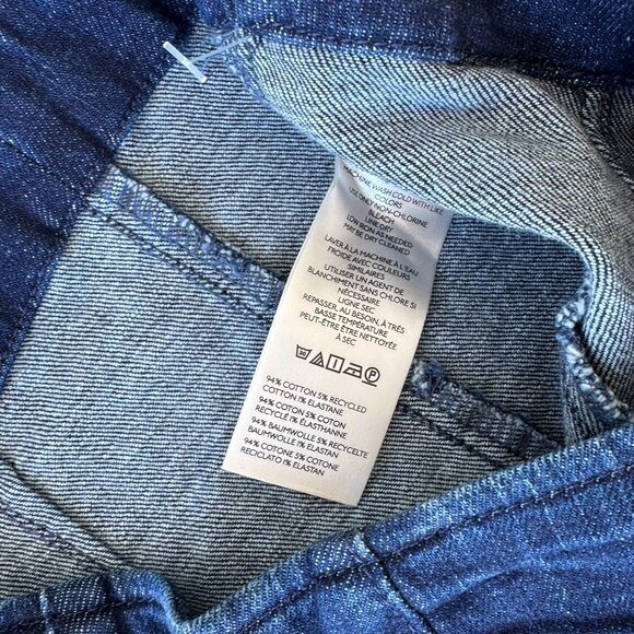 New Free People Keep It Brief Denim Micro Shorts in Dark Wash Blue Size Medium - Picture 7 of 9